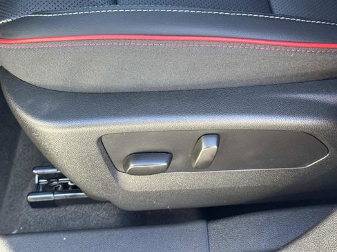 Used 2023 Buick Envision Essence w/ Sport Touring Package image 22