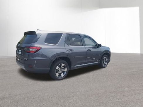 Used 2024 Honda Pilot EX-L image 9