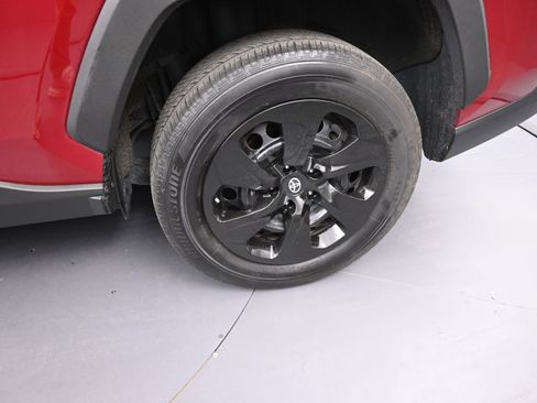 Used 2020 Toyota RAV4 LE w/ All Weather Liner Package image 20