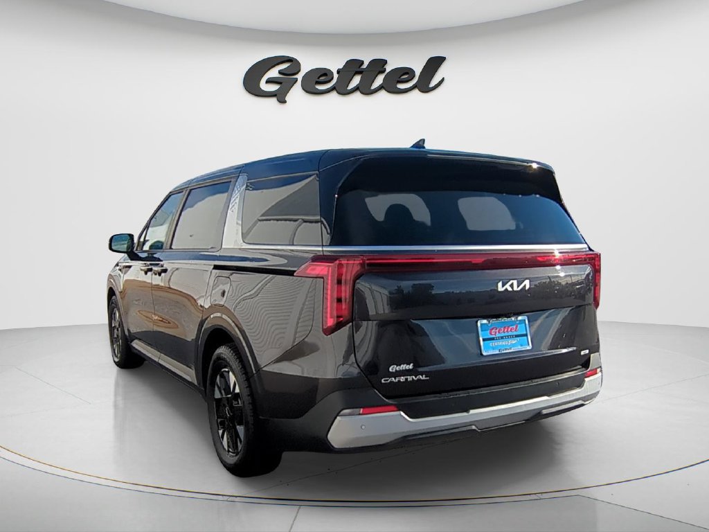 Used 2026 Kia Carnival LXS FWD image 7
