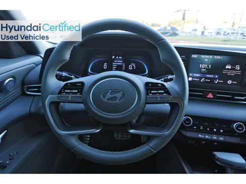 Certified 2025 Hyundai Elantra Sport image 16