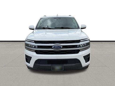 Used 2023 Ford Expedition XLT RWD image 2
