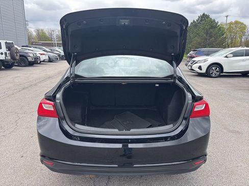 Used 2021 Chevrolet Malibu LS FWD image 13