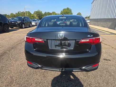 Used 2017 Acura ILX FWD image 7