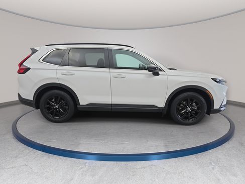 Certified 2025 Honda CR-V Sport image 4