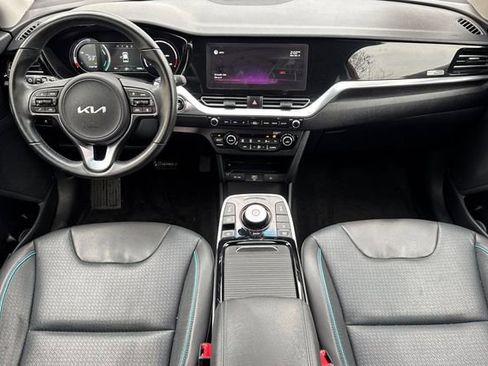 Used 2022 Kia Niro EX Premium image 15