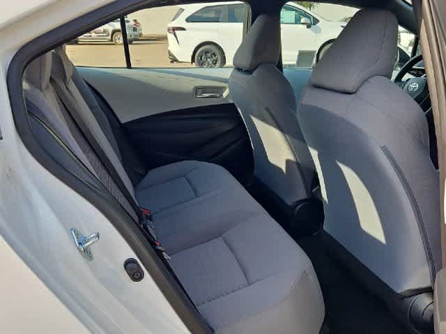Used 2026 Toyota Corolla SE FWD image 17