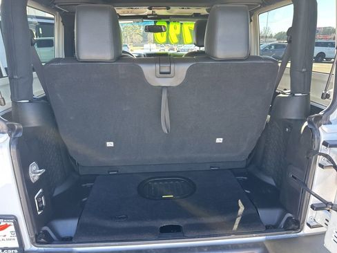 Used 2017 Jeep Wrangler 75th Anniversary image 23