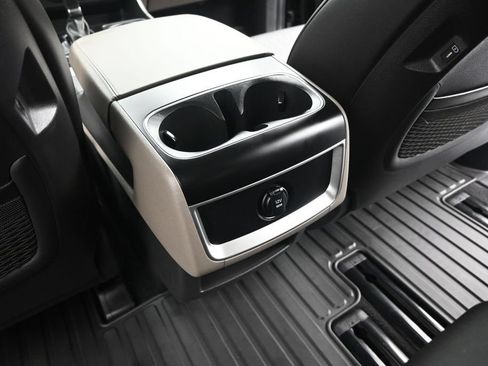 Used 2026 Kia Carnival FWD image 22