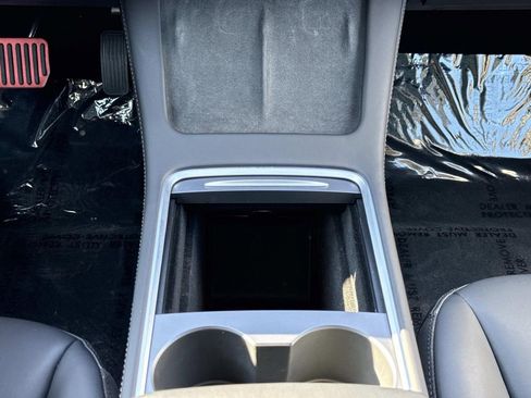 Used 2023 Tesla Model 3 Standard Range RWD image 8