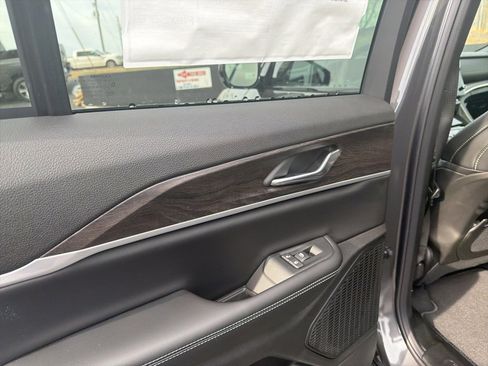 New 2026 Jeep Grand Cherokee Laredo image 22