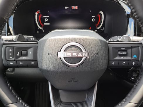 New 2026 Nissan Pathfinder Platinum FWD image 27