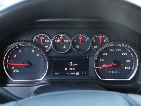 Used 2021 Chevrolet Silverado 2500 Custom w/ Custom Value Package image 12