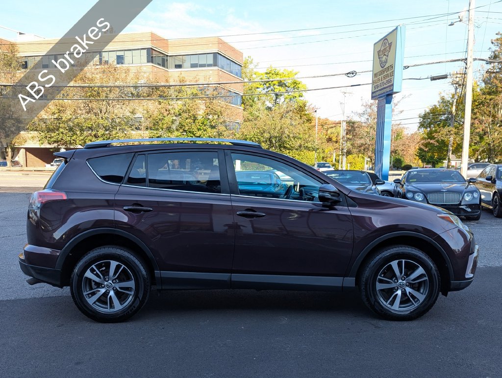 Used 2016 Toyota RAV4 XLE AWD/4WD image 7