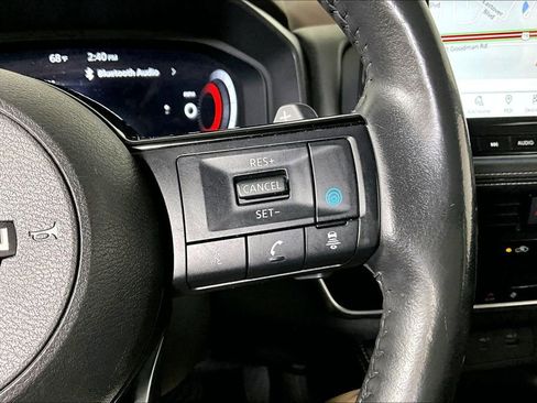 Used 2022 Nissan Rogue Platinum w/ Head-Up Display Package image 19