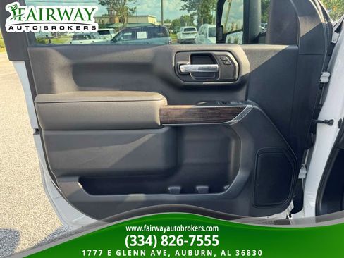 Used 2022 GMC Sierra 3500 SLE w/ SLE Convenience Package AWD/4WD image 21