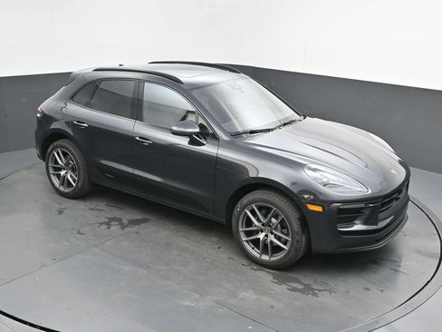 New 2026 Porsche Macan AWD/4WD image 30