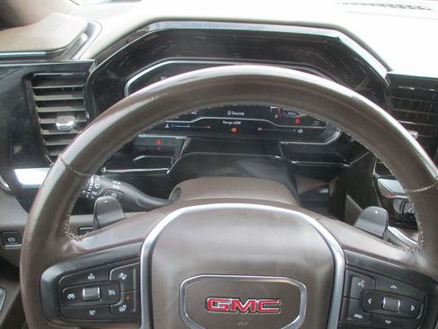Used 2022 GMC Sierra 1500 SLT w/ SLT Premium Package image 31