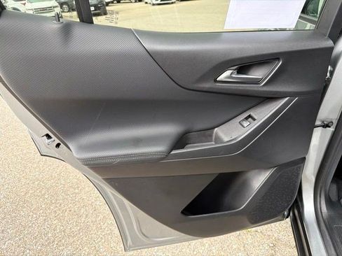 Used 2026 Chevrolet Equinox LT AWD/4WD image 12