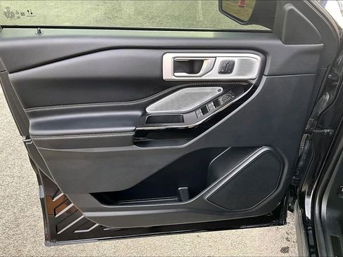 Used 2021 Ford Explorer ST w/ Premium Technology Package image 23