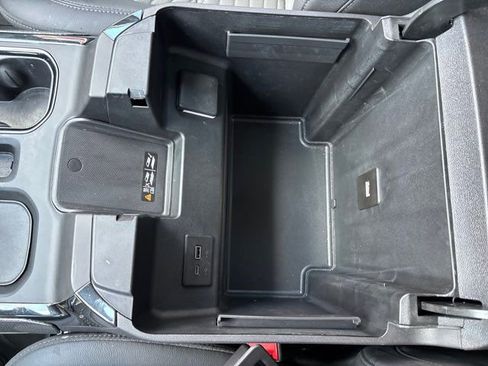 Used 2025 Chevrolet Silverado 1500 ZR2 w/ Technology Package image 35