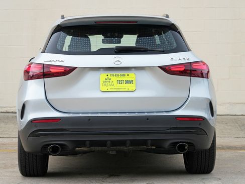 Used 2025 Mercedes-Benz GLA 35 AMG 4MATIC w/ Exclusive Trim Package image 11