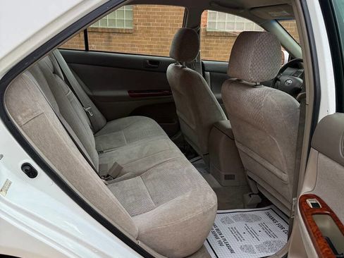Used 2003 Toyota Camry LE FWD image 10