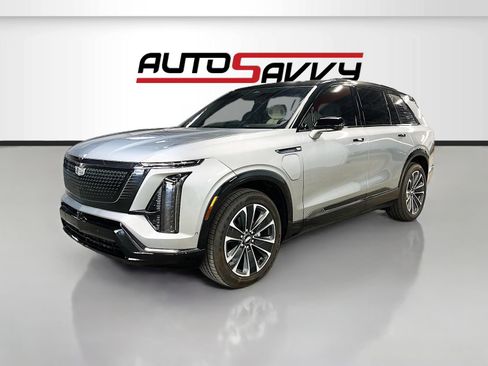 Used 2026 Cadillac Vistiq Sport AWD/4WD image 3
