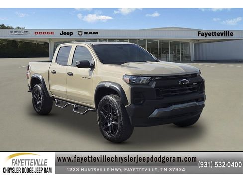 Used 2024 Chevrolet Colorado Trail Boss AWD/4WD image 1