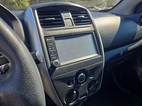 Used 2019 Nissan Versa SV FWD image 15