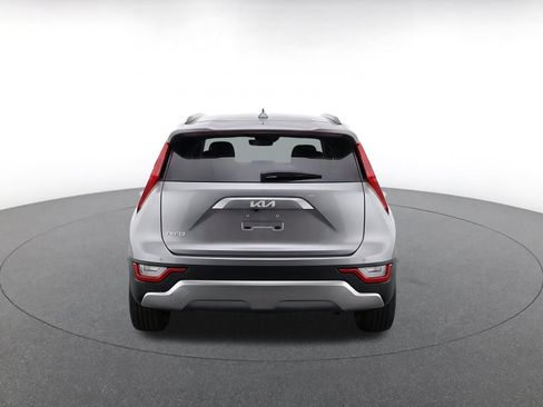 Used 2026 Kia Niro LX FWD image 8