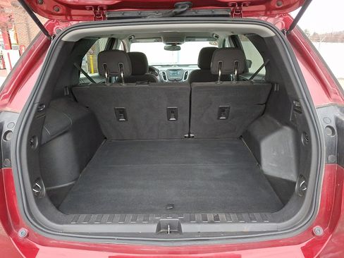 Used 2018 Chevrolet Equinox LT image 30