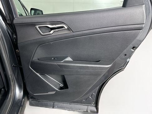Used 2024 Kia Sportage LX image 27