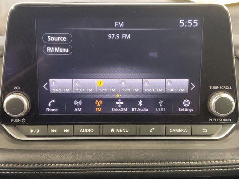 Used 2024 Nissan Rogue SV AWD/4WD image 25