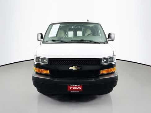 Used 2018 Chevrolet Express 2500 w/ Driver Convenience Package image 8