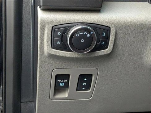 Used 2018 Ford F150 XLT w/ Equipment Group 302A Luxury RWD image 11