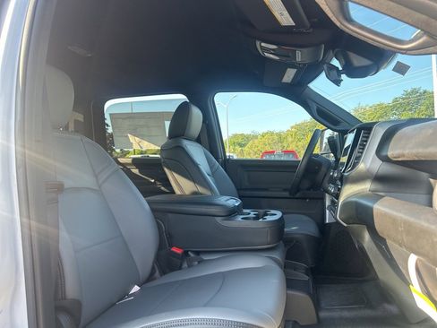 New 2026 RAM 3500 Tradesman w/ Chrome Appearance Group image 9