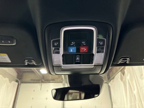 Used 2025 RAM 1500 Laramie image 37