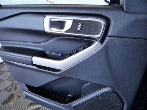 Certified 2023 Ford Explorer XLT w/ Equipment Group 202A image 29