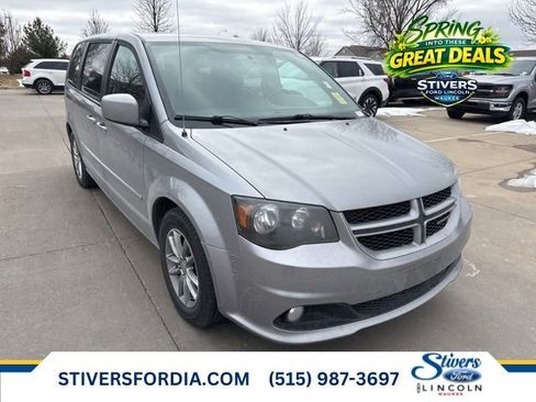 Used 2014 Dodge Grand Caravan R/T image 1