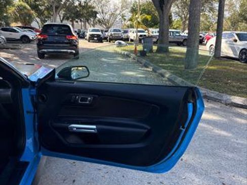 Used 2017 Ford Mustang GT w/ GT Performance Package image 21