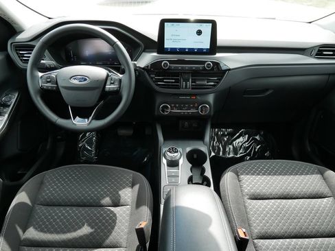 Certified 2024 Ford Escape Active AWD/4WD image 26