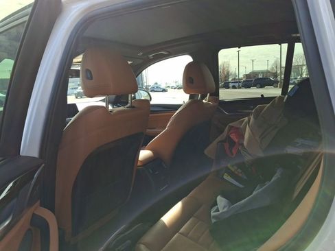 Used 2021 BMW X3 xDrive30i w/ Premium Package image 3