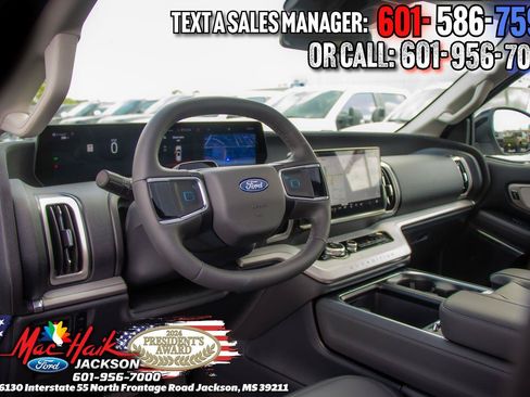 New 2026 Ford Expedition Active RWD image 6