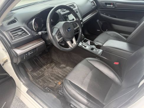 Used 2015 Subaru Legacy 2.5i Limited AWD/4WD image 9