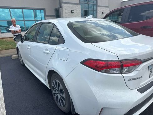 Used 2020 Toyota Corolla LE FWD image 5