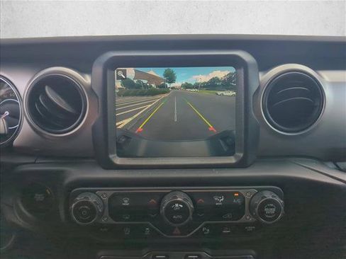Used 2021 Jeep Gladiator Sport w/ Quick Order Package 24Q 80Th AWD/4WD image 17