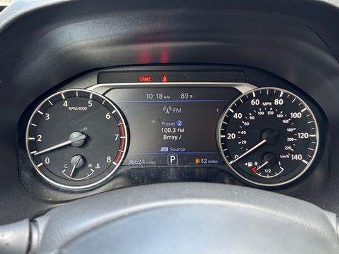 Used 2025 Nissan Altima 2.5 SV FWD image 50