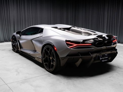 Used 2024 Lamborghini Revuelto AWD/4WD image 41