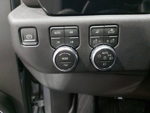 New 2026 GMC Sierra 2500 SLT w/ SLT Premium Package image 26